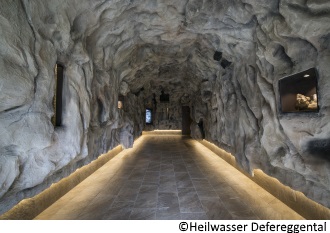Tropfsteinhöhle im Heilquellhaus