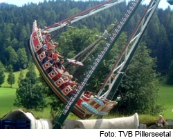 Piratenschaukel im Familienland Pillersee