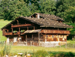 Zillertaler Bauernhaus aus dem 14. Jhd.